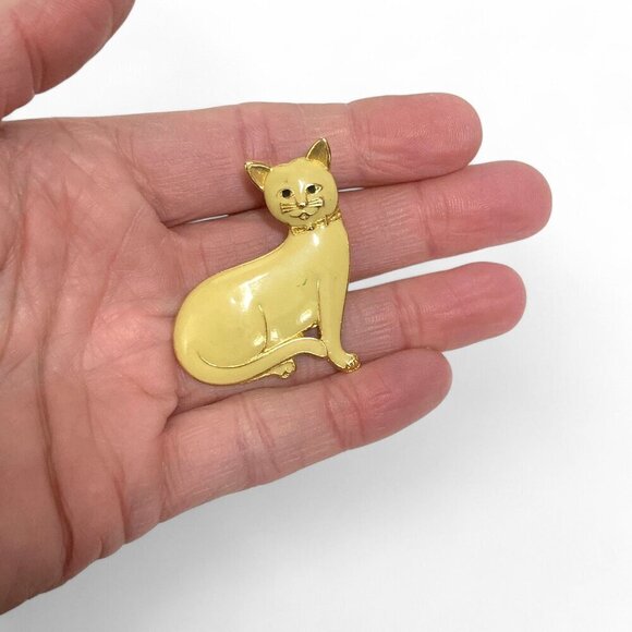 Vintage Enamel Siamese Cat Brooch Cream & Gold 2" - Picture 3 of 3